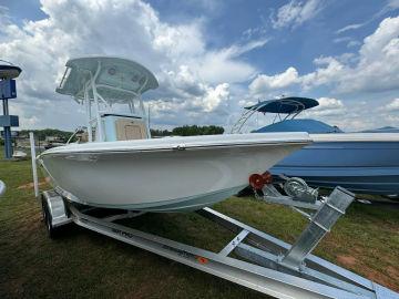 2024 Sea Pro 202 Center Console