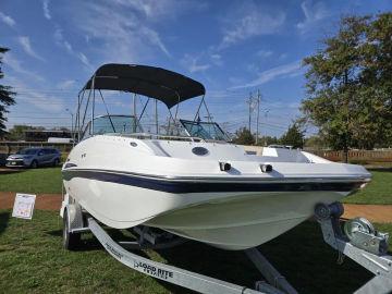 2023 Hurricane SunDeck 187 OB