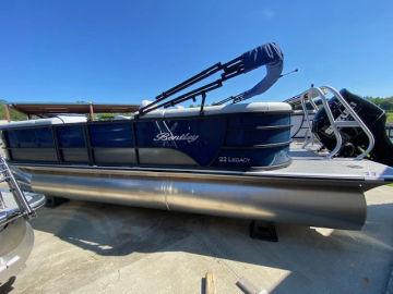 2024 Bentley Pontoons Legacy 223 Navigator 3/4 Tube