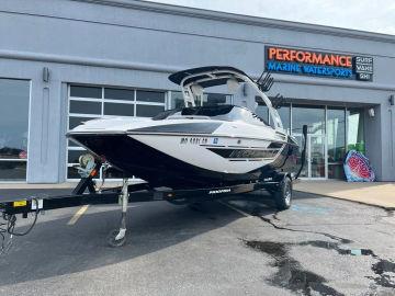 2014 MOOMBA Mondo