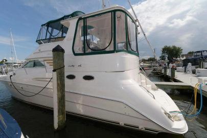 1999 Sea Ray 420 Aft Cabin