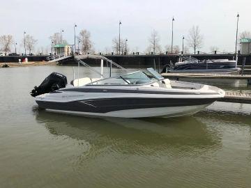 2023 Crownline E 215 XS