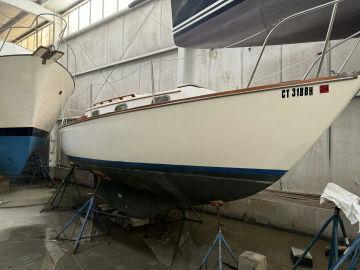 1983 Cape Dory 25D