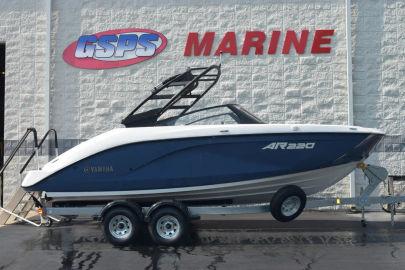 2025 Yamaha Boats AR220