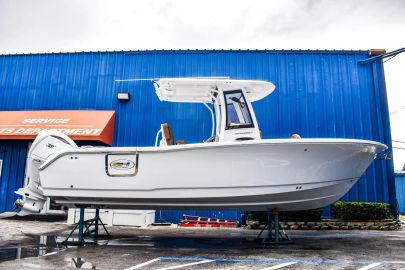 2025 Sea Hunt Ultra 255 SE