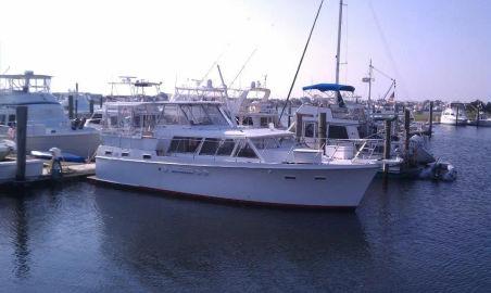 1969 Hatteras 41 Twin Cabin w 1400 HRS