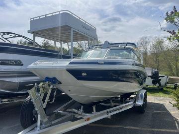 2024 Crownline E220 XS