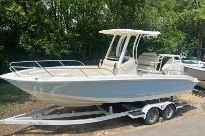 2023 Boston Whaler 220 Dauntless