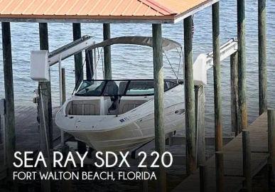 2017 Sea Ray SDX 220