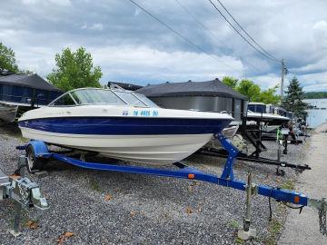 2006 Bayliner 205