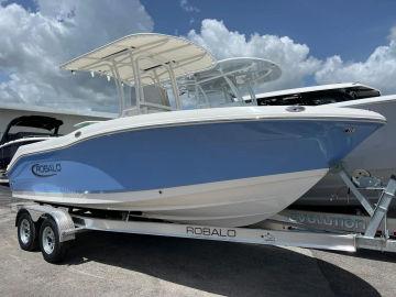 2025 Robalo R200 Center Console