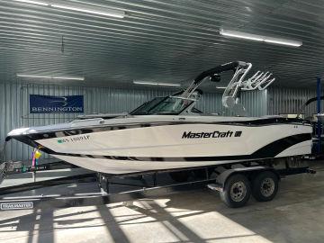 2017 MasterCraft XT23