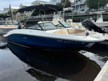 2022 Sea Ray 210SPX-OB