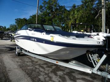 2022 Hurricane Sundeck 217 OB