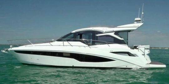 2021 Galeon 425 HTS