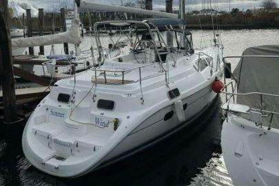 2001 Hunter 420 Passage