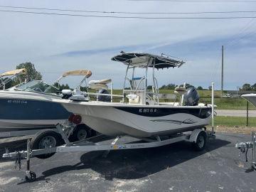 2017 Carolina Skiff 198 DLV