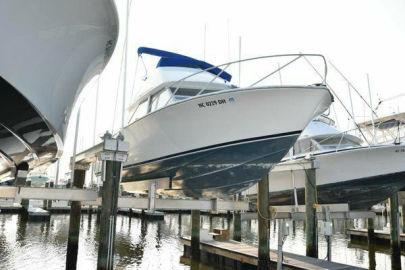 1973 Bertram Flybridge Cruiser