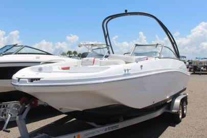 2020 Hurricane Sundeck 217 OB