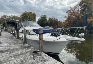 1986 Chris-Craft Catalina 381