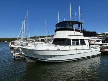 2000 Mainship 390