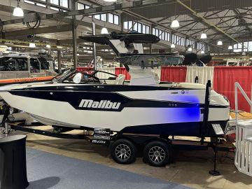 2023 Malibu Boats M220