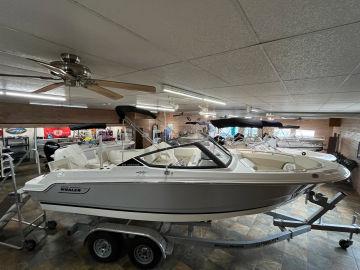 2024 BOSTON WHALER 210 VANTAGE