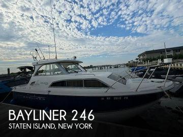 2007 Bayliner 246 Discovery