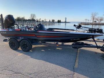 2021 Bass Cat Boats Eyra