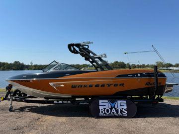 2015 MALIBU WAKESETTER 23 LSV