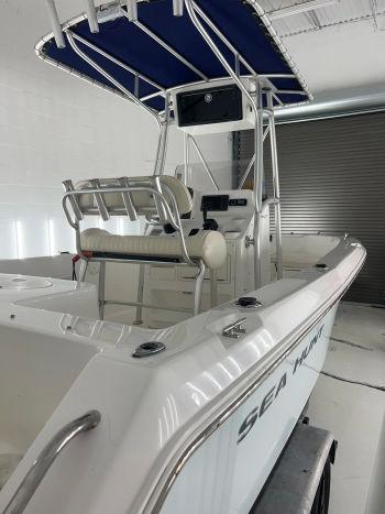 2006 Sea Hunt Triton 207