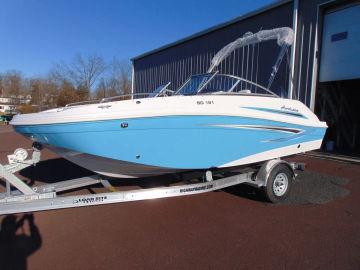 2024 Hurricane SunDeck 191 OB