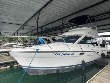 2000 Bayliner 3388 Command Bridge