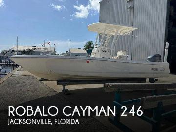 2015 Robalo Cayman 246