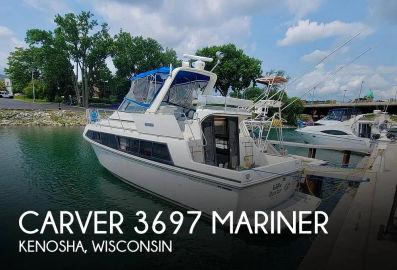 1987 Carver 3697 Mariner