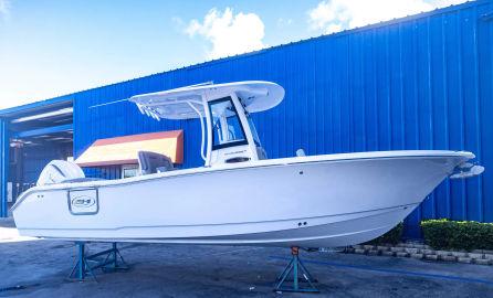 2025 Sea Hunt Ultra 255 SE