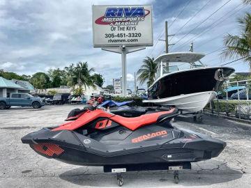 2022 Sea-Doo Spark Trixx 3-up Rotax 900 H.O. ACE iBR with Audio