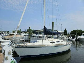 1986 Pearson Auxiliary Sloop