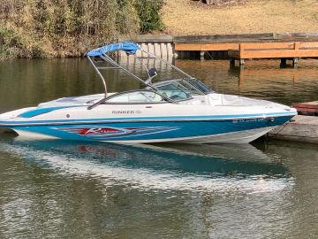 2009 Rinker Captiva 226 XR