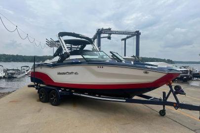 2023 MasterCraft NXT23