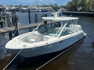 2018 Robalo R317