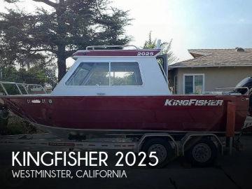 2020 Kingfisher 2025 Escape HT Pilot House