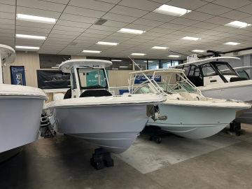 2024 Everglades 285 Center Console