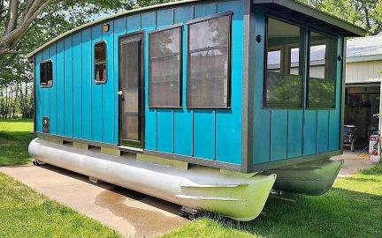 2023 Custom Houseboat