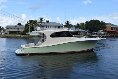 2005 Luhrs 42 Hardtop