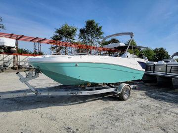 2024 Hurricane SunDeck Sport 192 RL OB