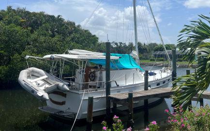 1990 Island Trader 40 Motorsailer