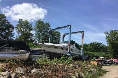 1989 Cruisers Yachts Cruiser 3370 Esprit