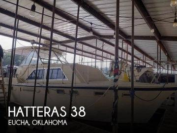 1967 Hatteras 38 Tri-cabin