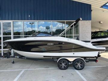 2024 Sea Ray SPX210